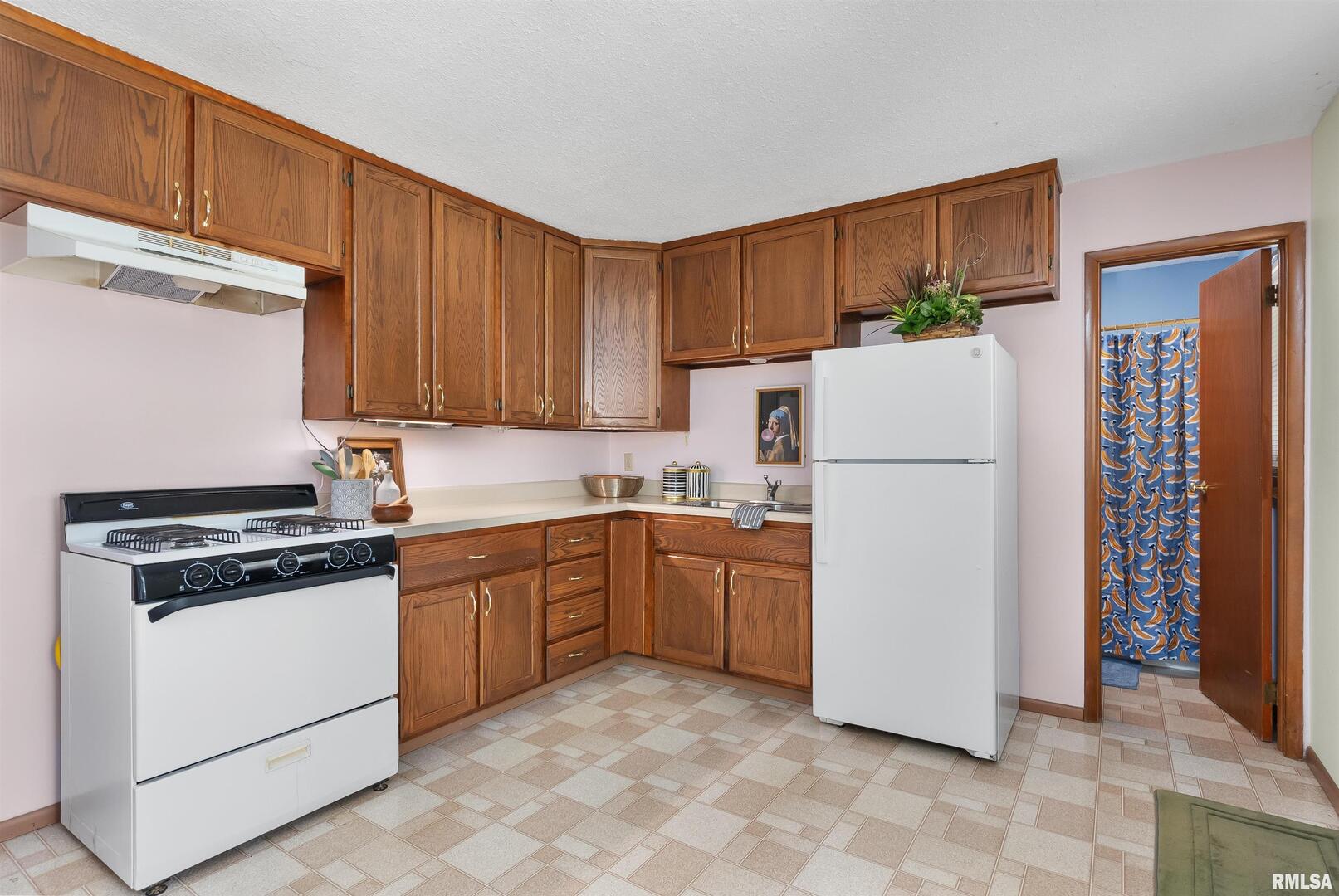 2235 WAVELAND Drive