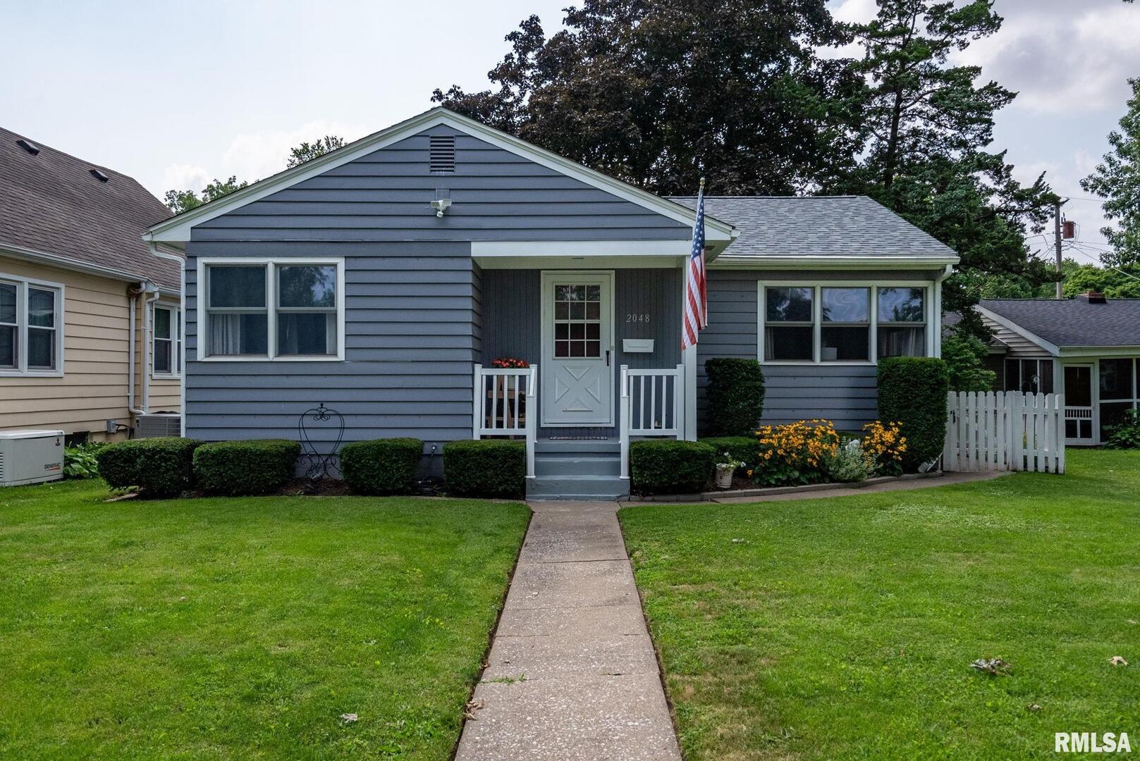 2048 35TH Street