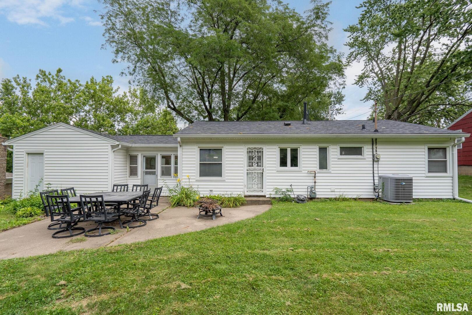 3214 TREMONT Avenue