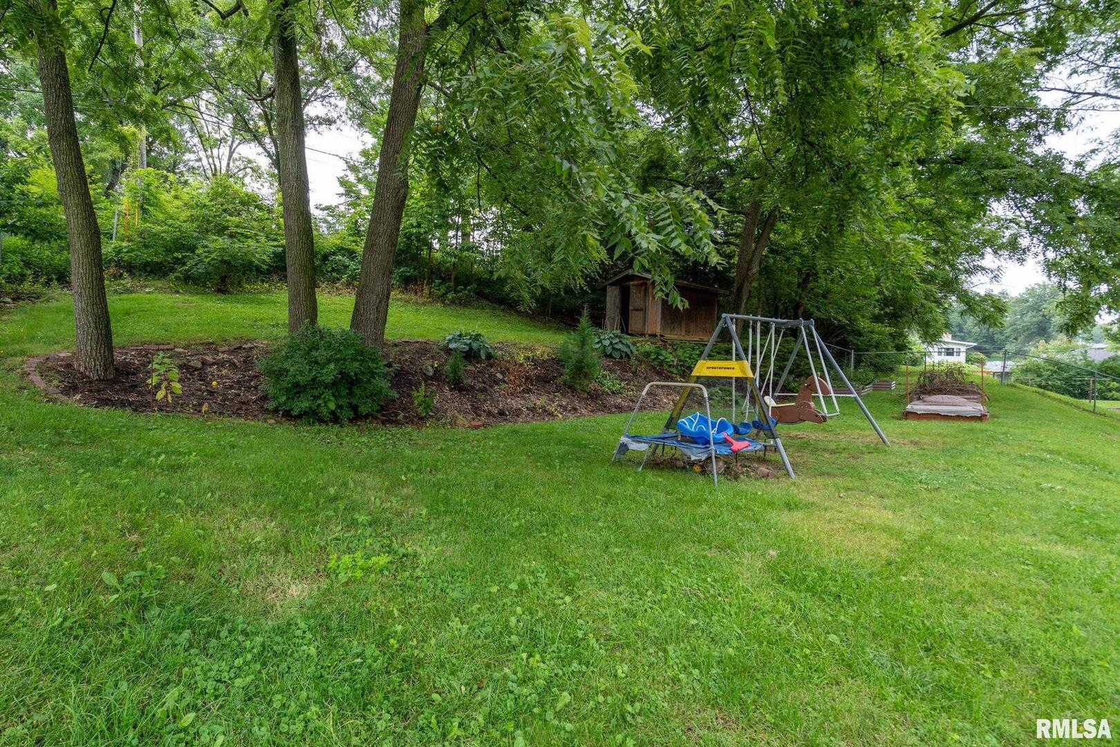 1 WAVERLY Court