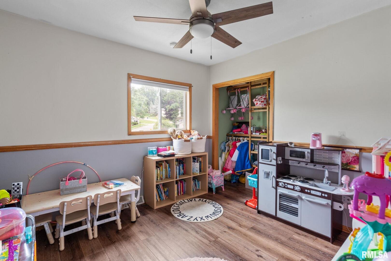 1 WAVERLY Court