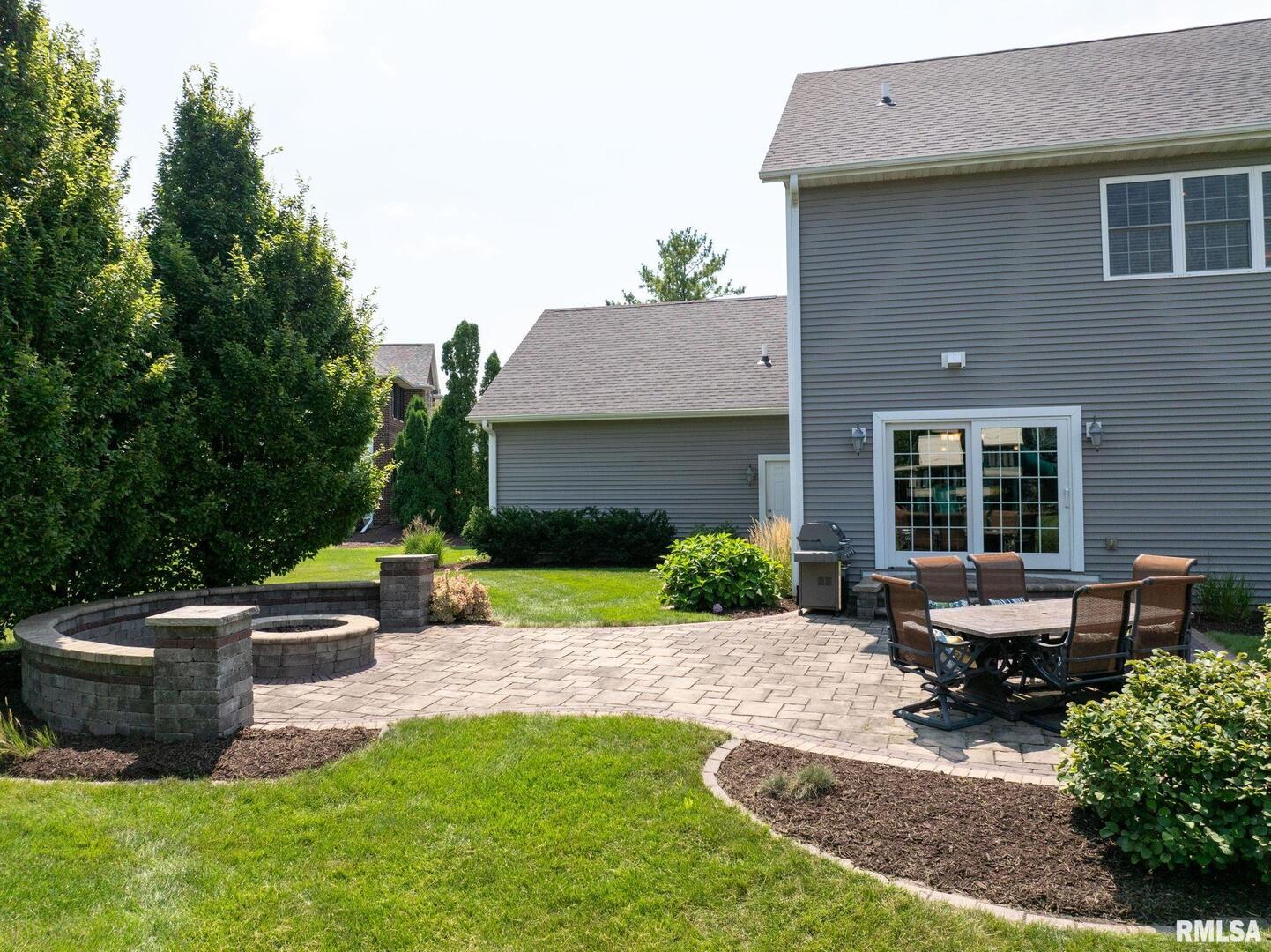 6165 LAKELAND Court