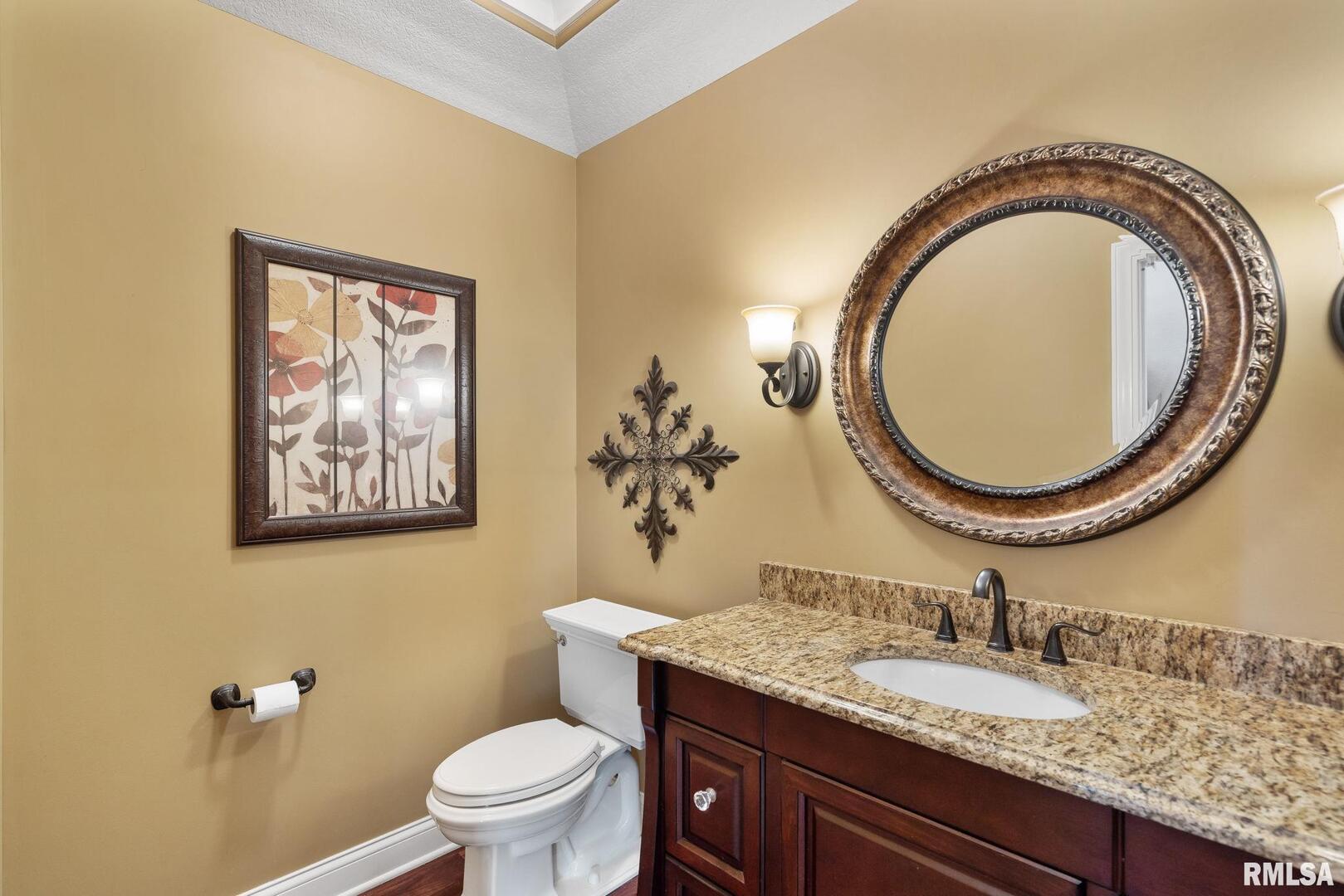 6165 LAKELAND Court