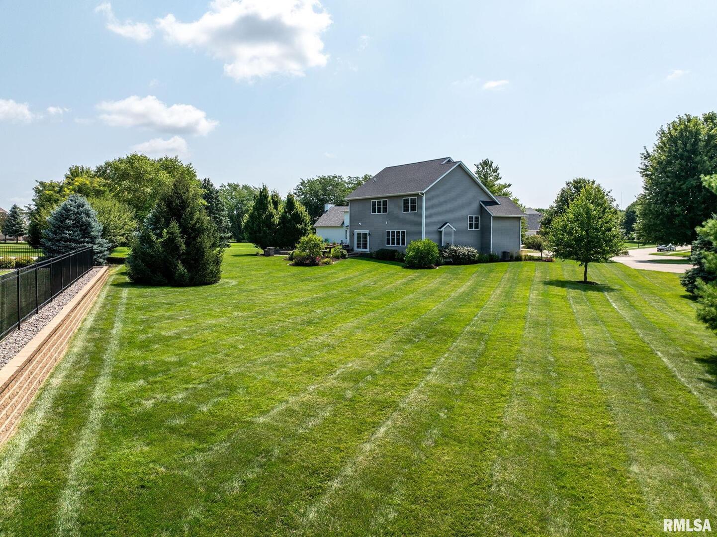 6165 LAKELAND Court