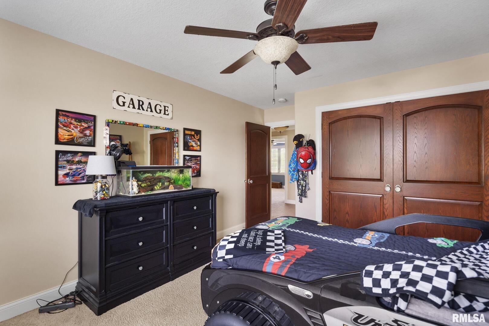 6165 LAKELAND Court
