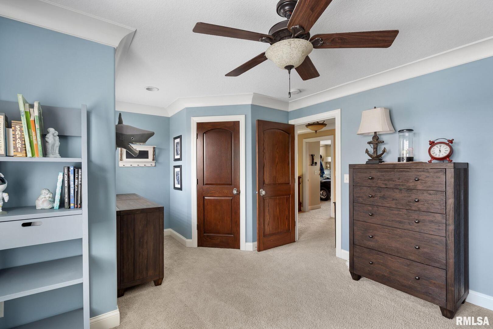 6165 LAKELAND Court