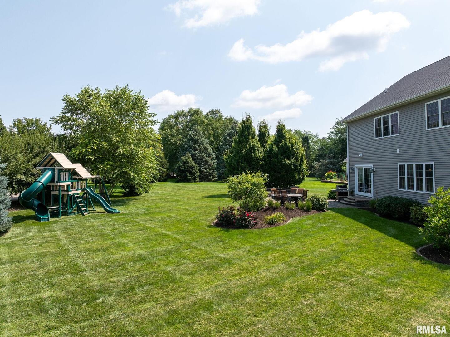 6165 LAKELAND Court
