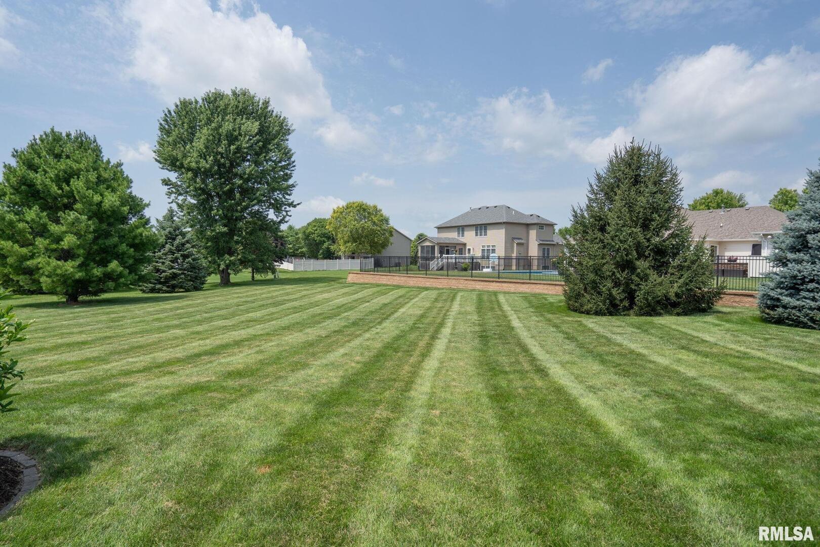 6165 LAKELAND Court