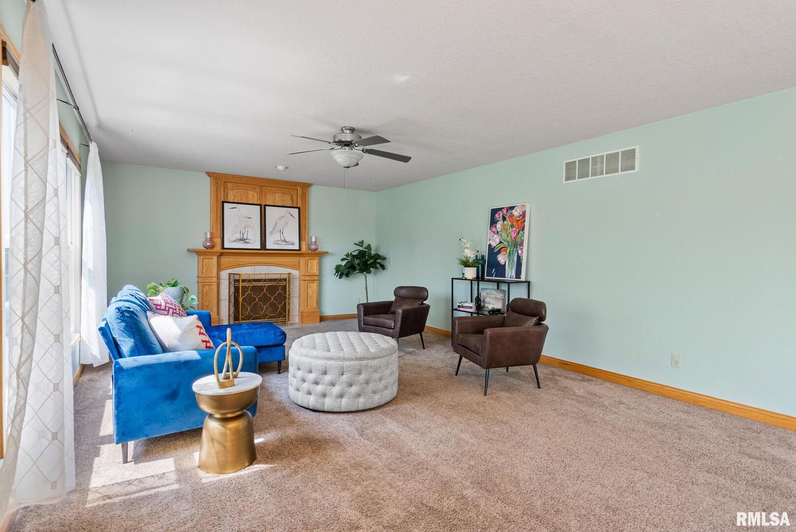 5824 WOODLAND Avenue