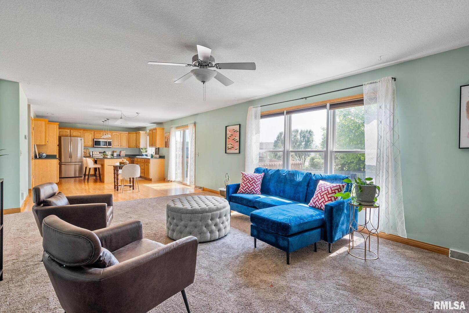 5824 WOODLAND Avenue