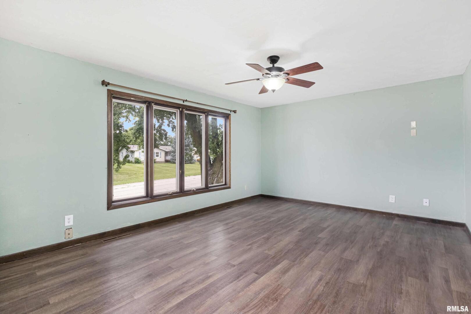 2735 DANIELS Court