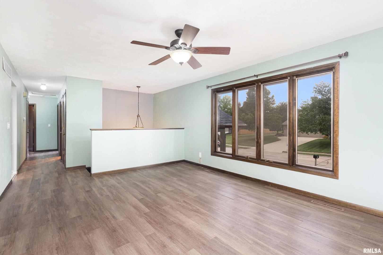 2735 DANIELS Court