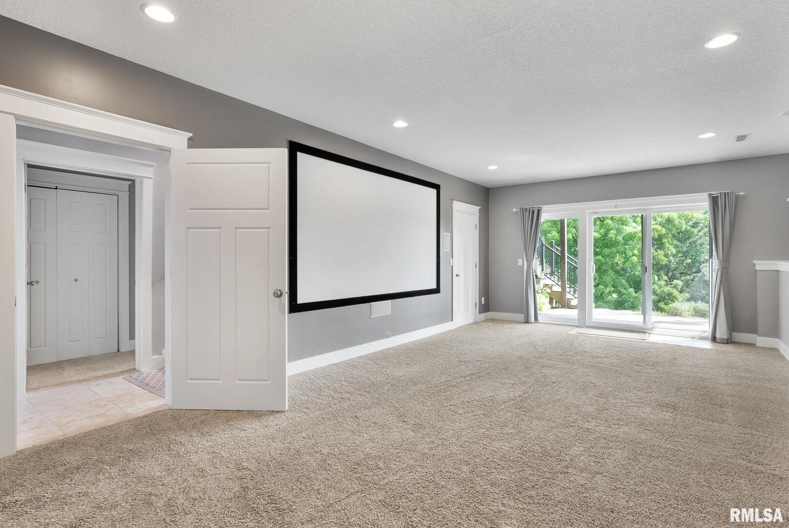 1609 SHAMROCK Drive