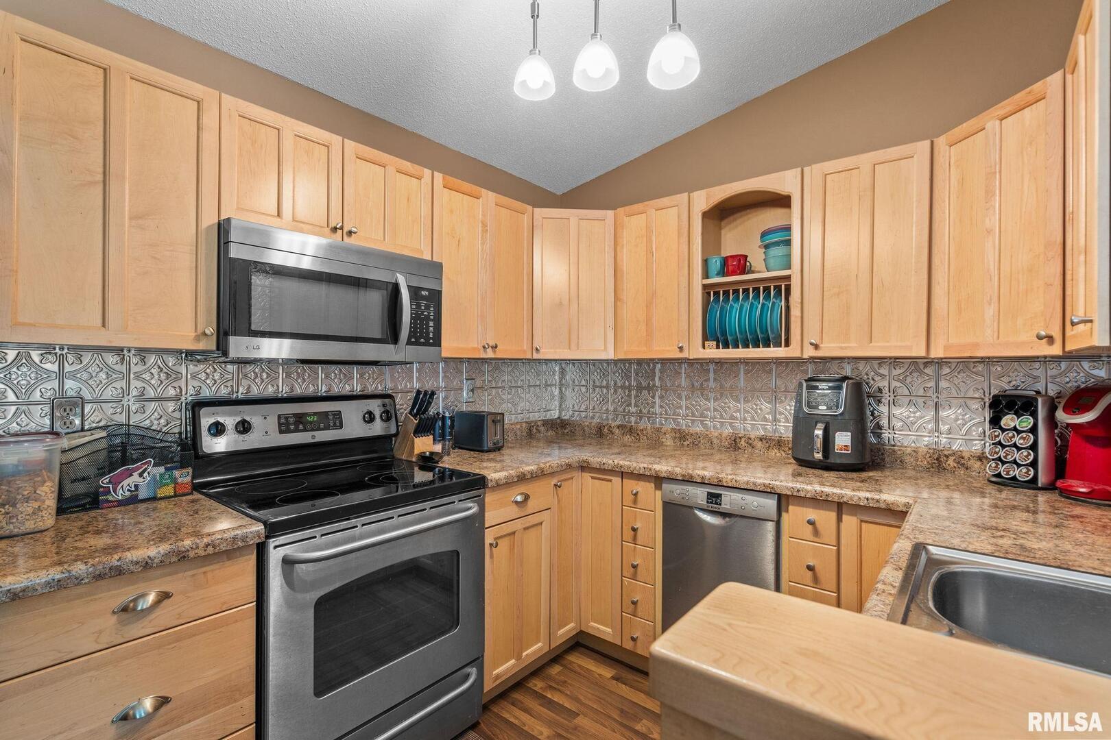4633 CROW CREEK Court