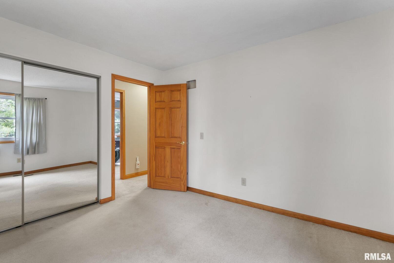 11350 CIRCLE Drive
