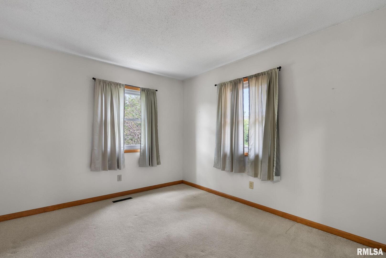 11350 CIRCLE Drive