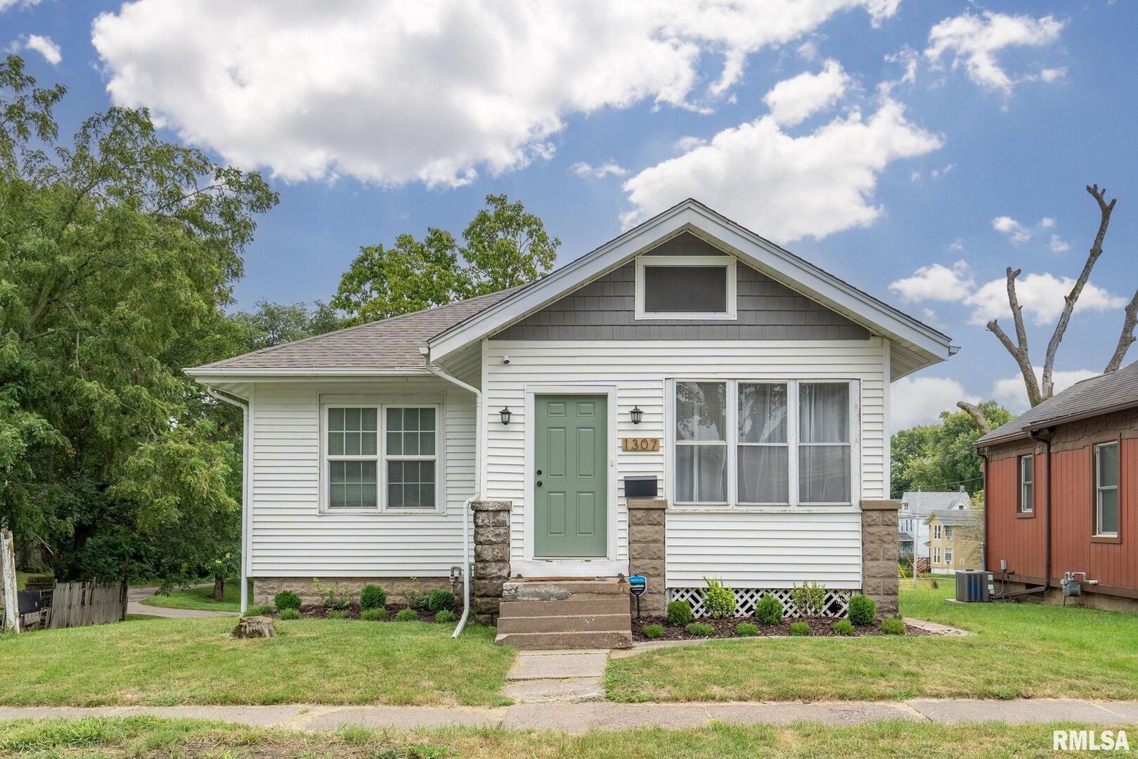 1307 GAINES Street