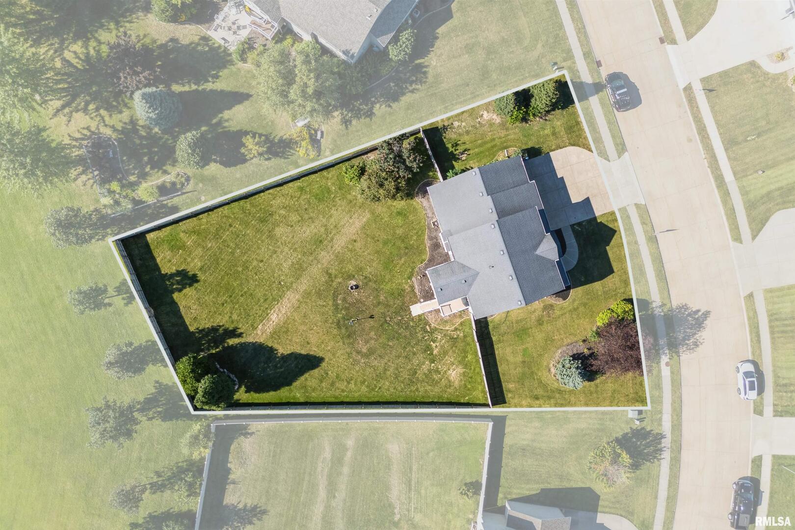 420 Fenceline Drive