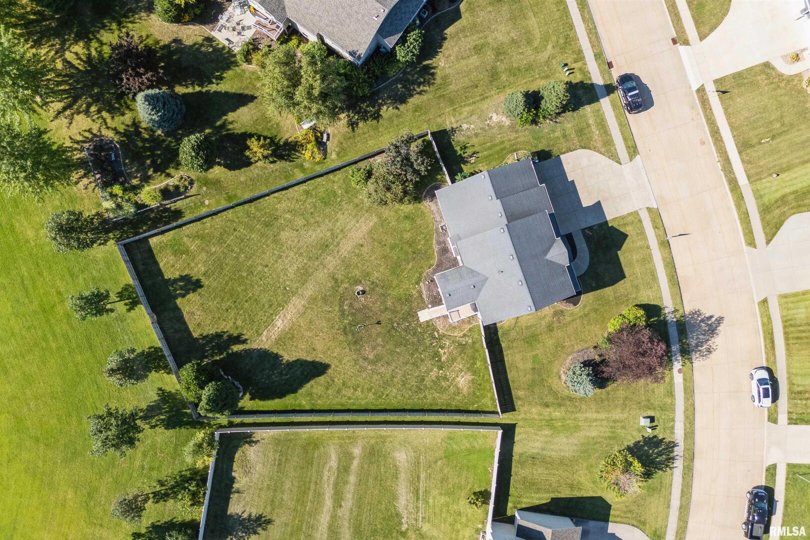 420 Fenceline Drive