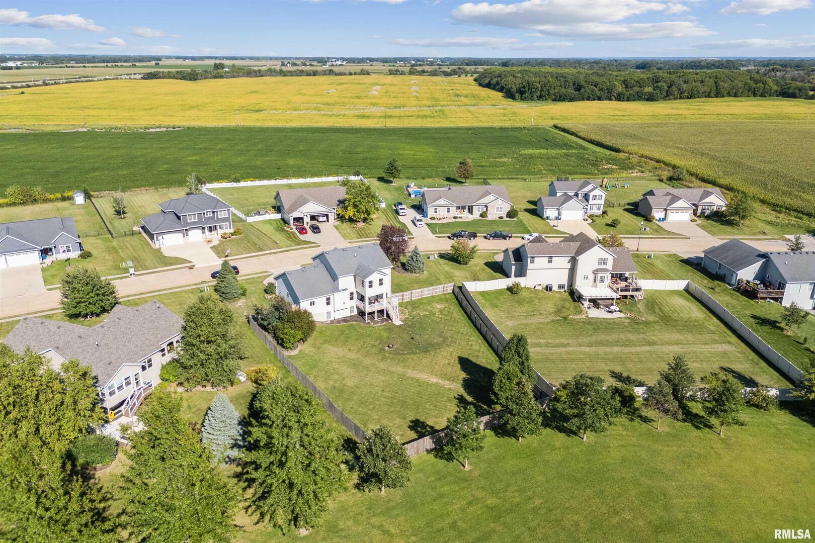 420 Fenceline Drive