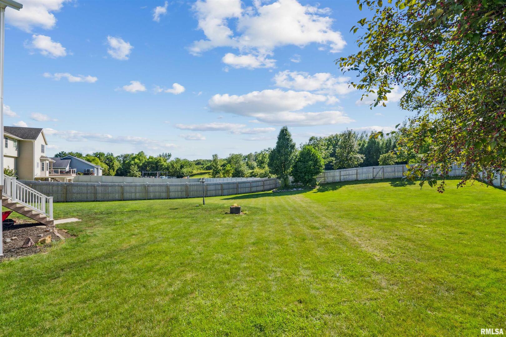 420 Fenceline Drive