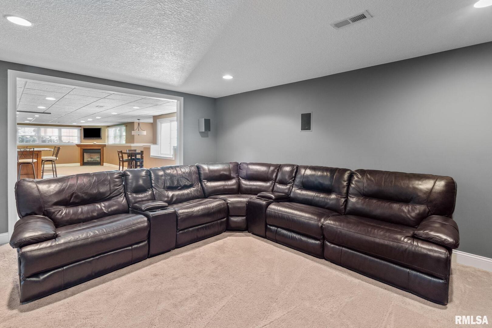 5051 BRENTWOOD Drive