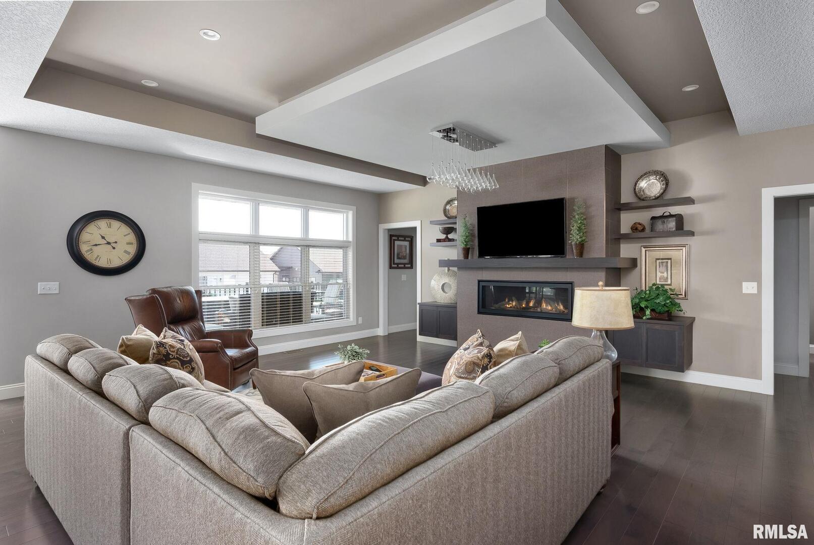 5361 EMILY Court