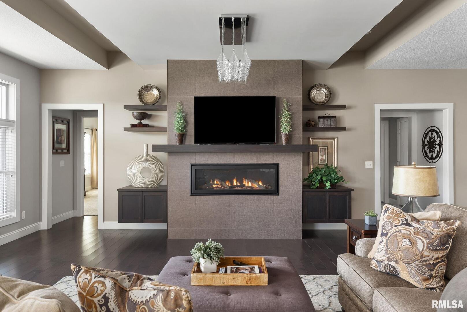 5361 EMILY Court