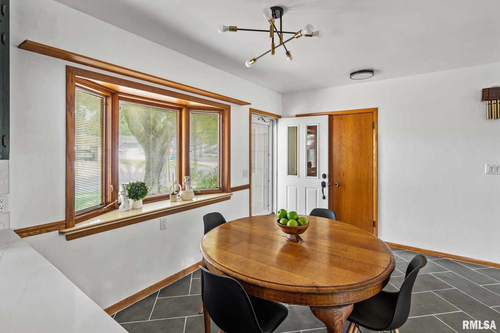 2815 4TH Street Court