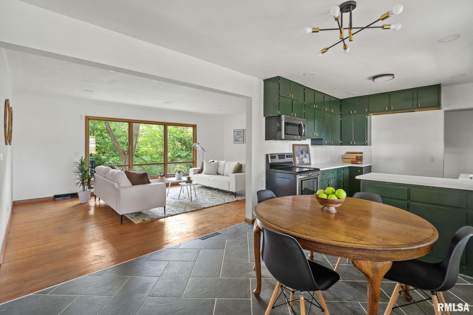 2815 4TH Street Court