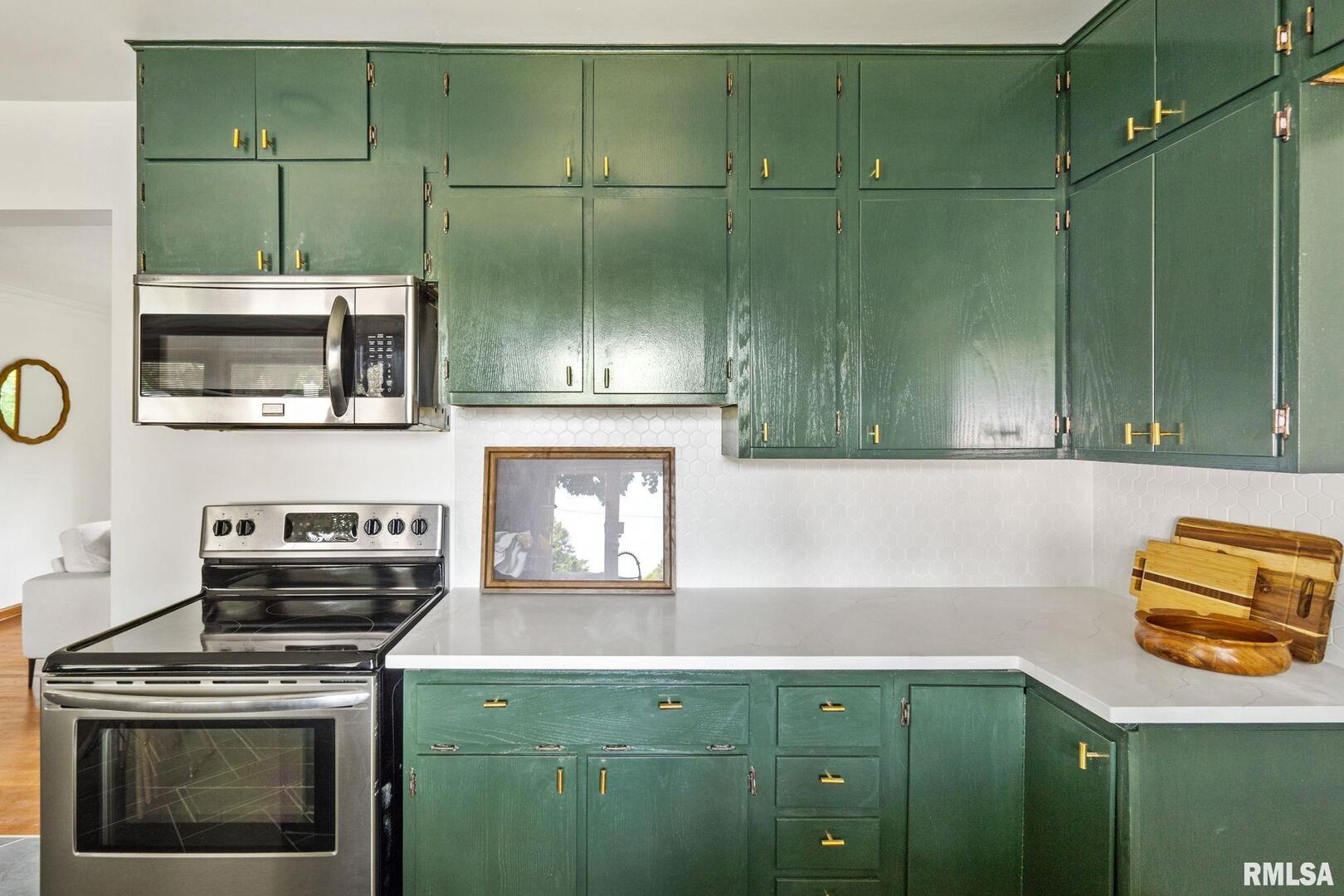 2815 4TH Street Court