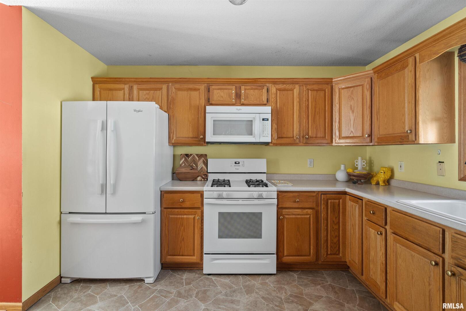 238 7TH Street