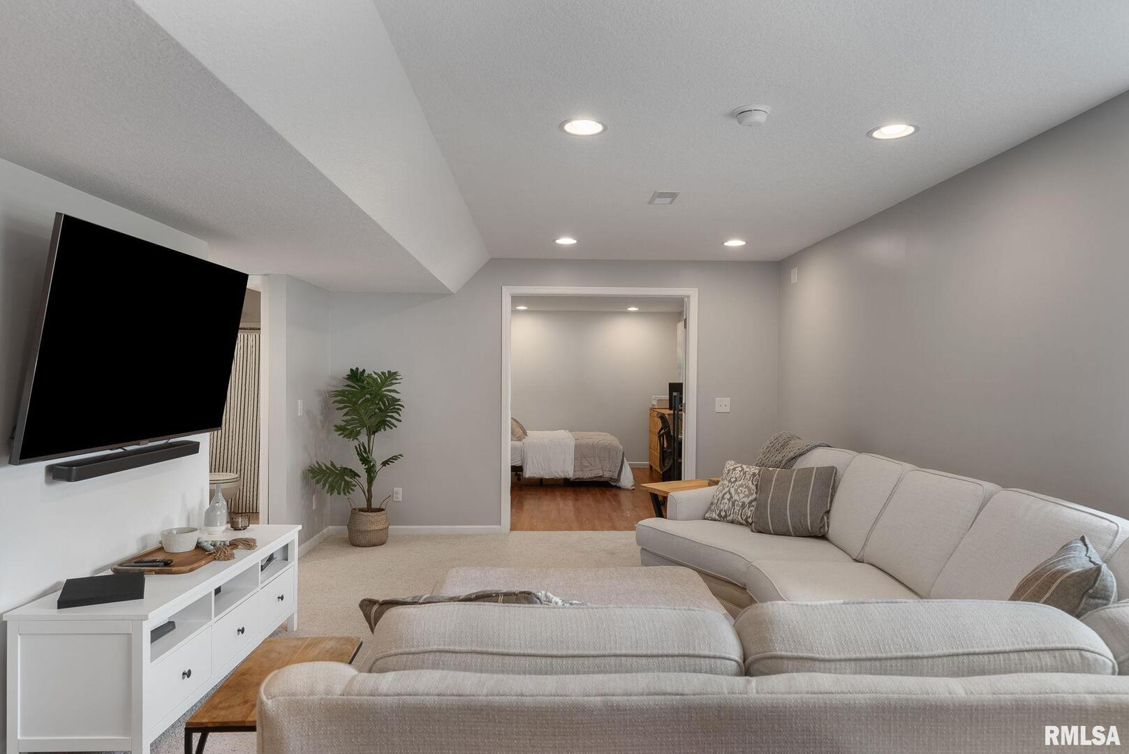 1198 BRIDGEVIEW Place