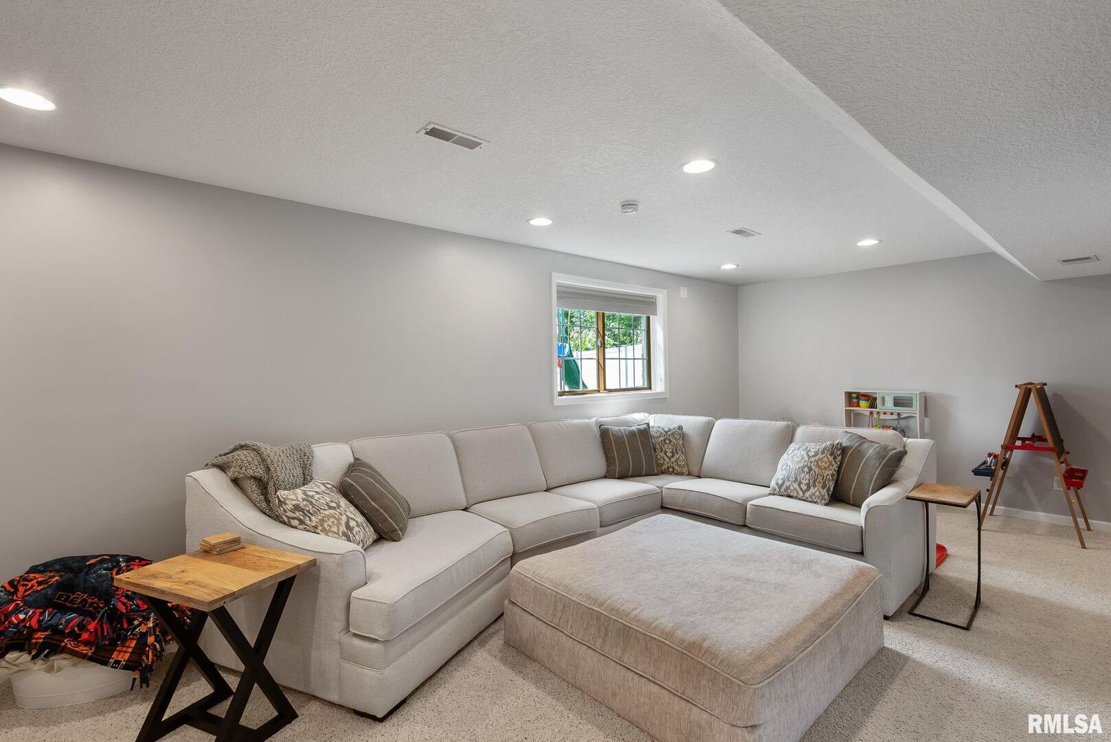 1198 BRIDGEVIEW Place
