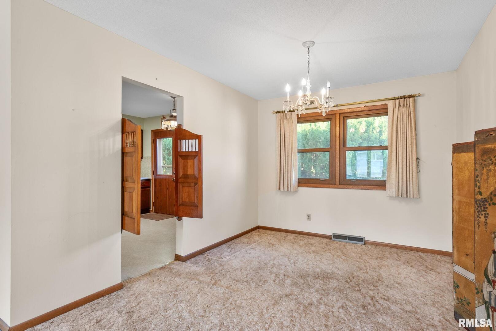 2824 CARRIAGE HILL Drive