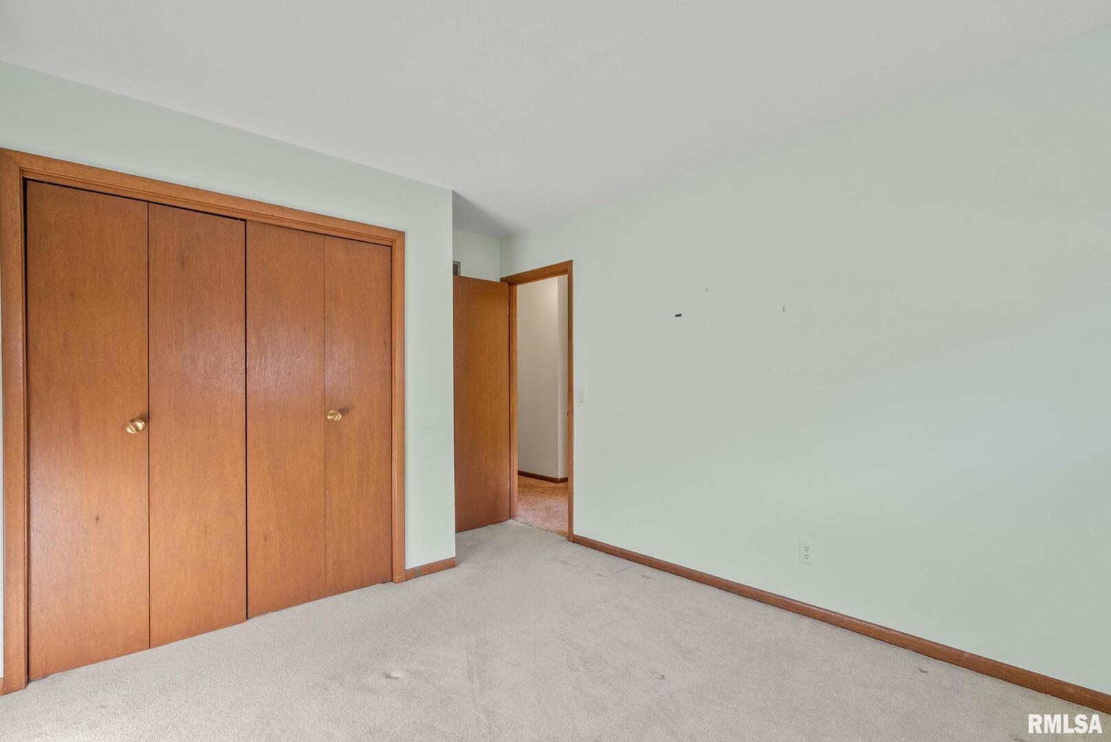 2824 CARRIAGE HILL Drive