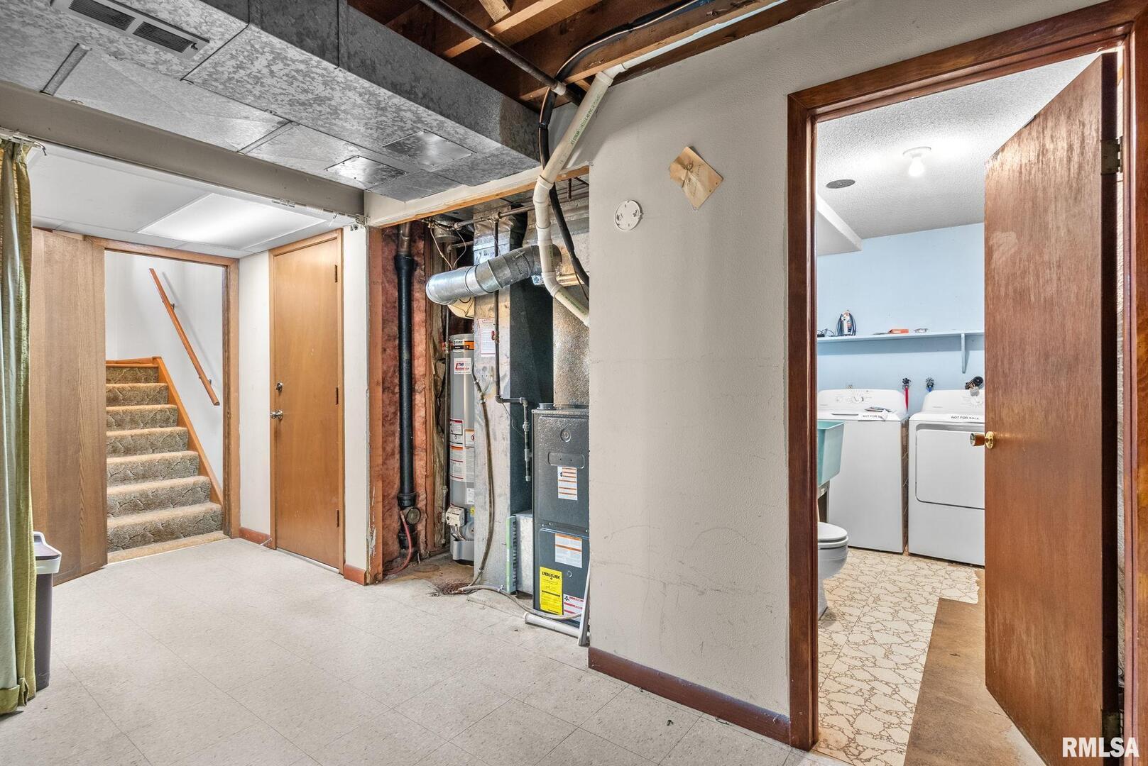 2824 CARRIAGE HILL Drive