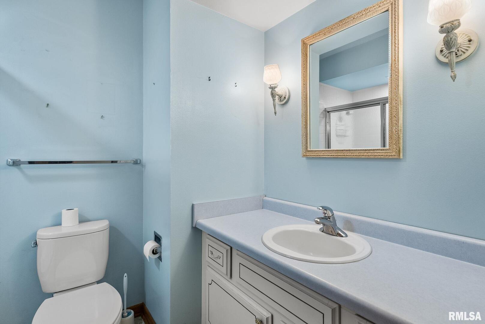 2824 CARRIAGE HILL Drive