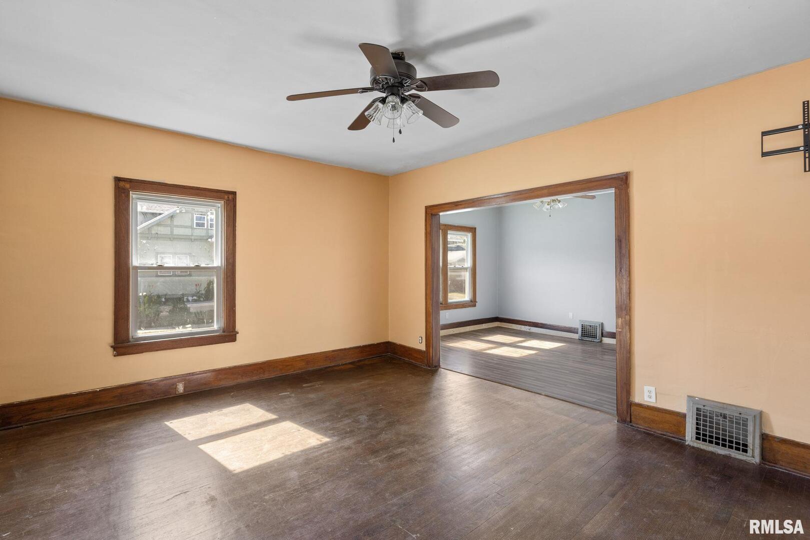1916 12TH Street