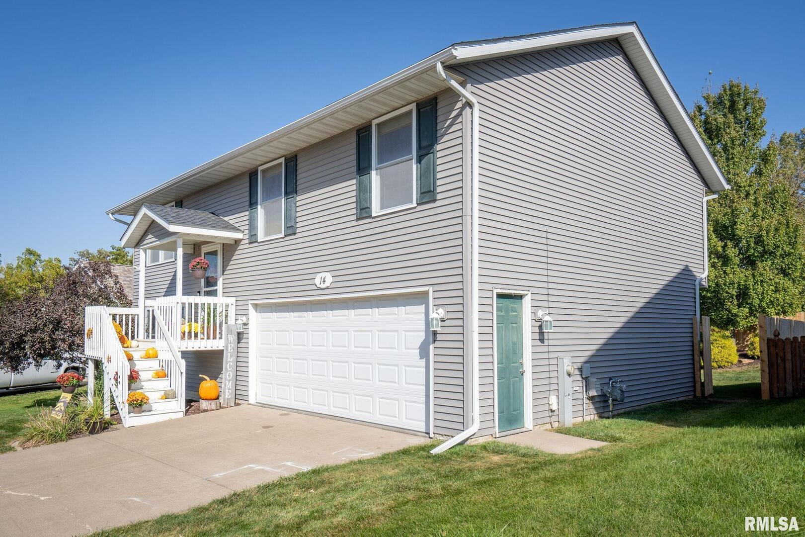 14 W VILLAGE Circle