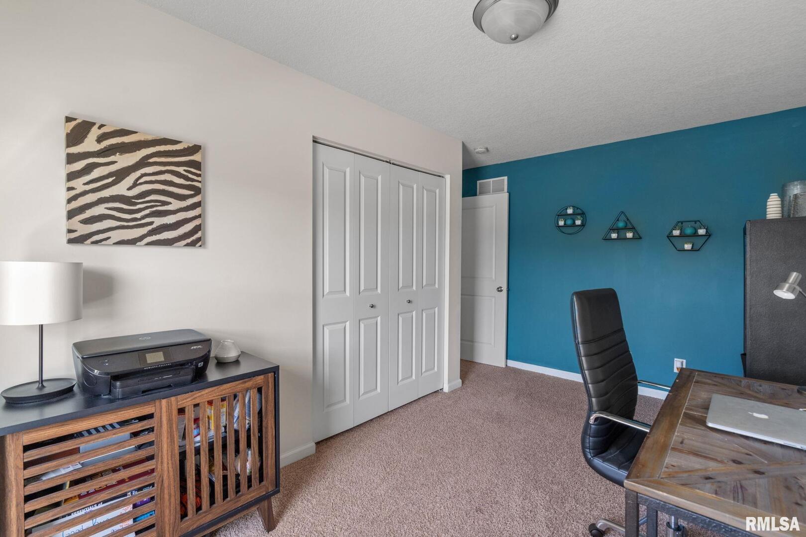 14 W VILLAGE Circle