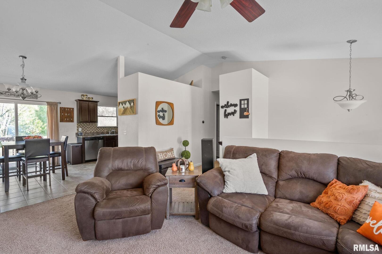 14 W VILLAGE Circle