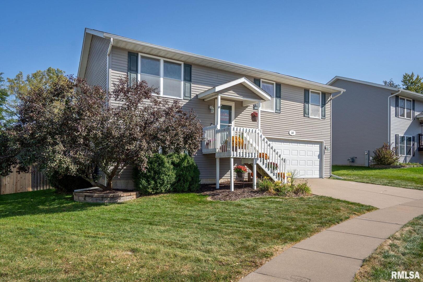 14 W VILLAGE Circle