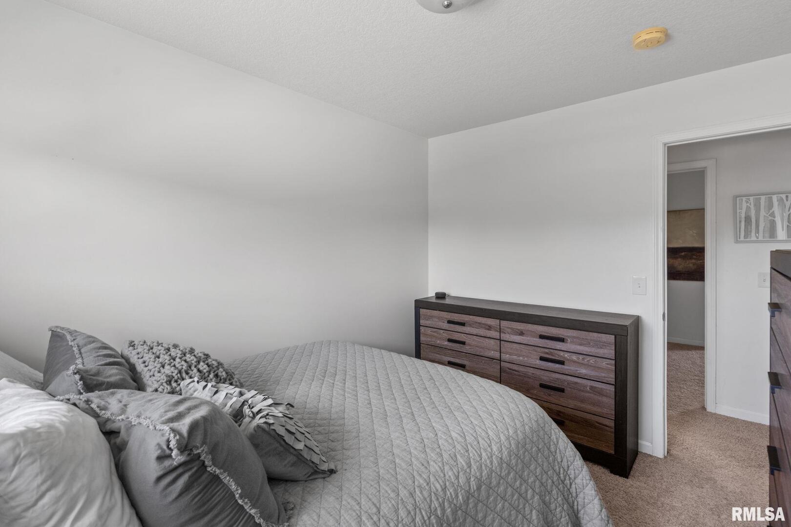 14 W VILLAGE Circle