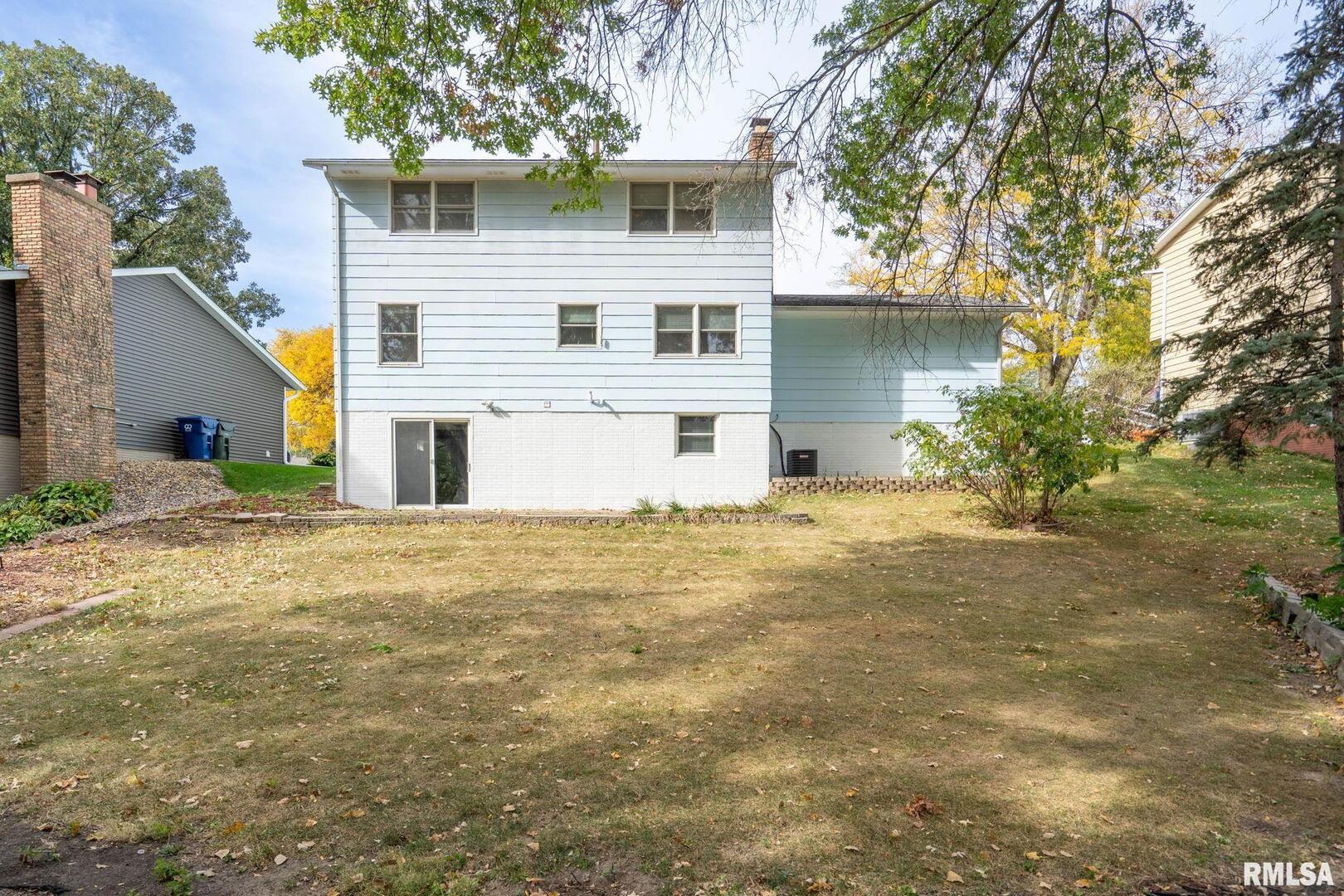 3319 N ELMWOOD Avenue