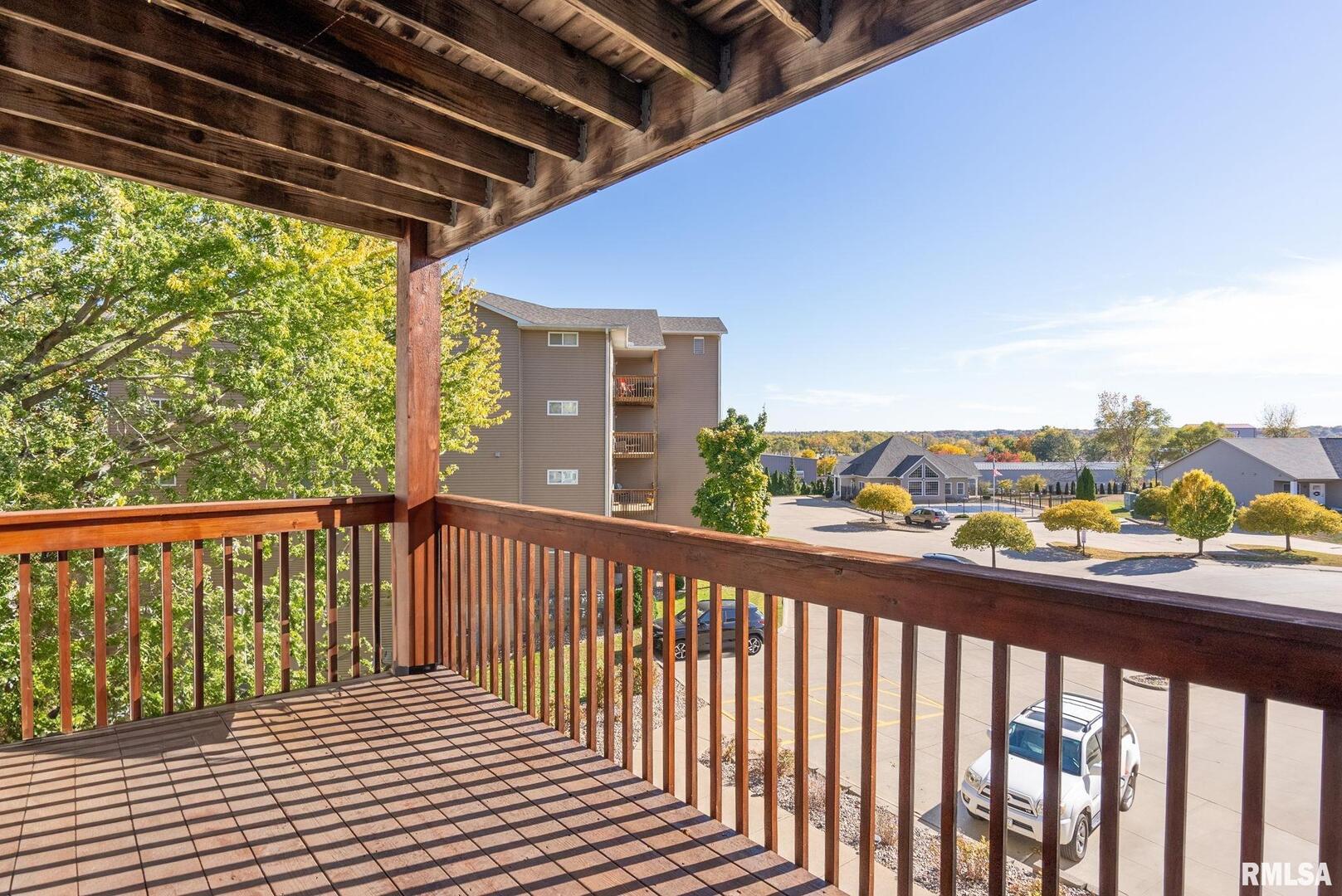 4084 CREEK HILL Drive