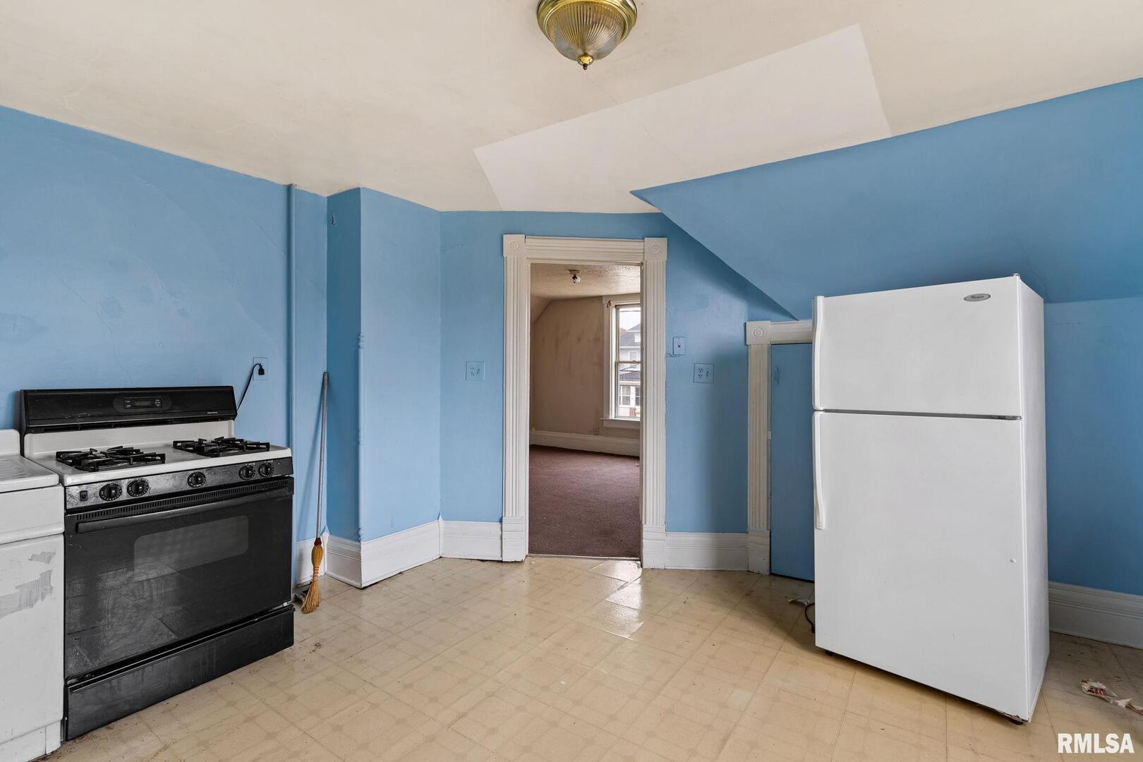 2720 16TH Street