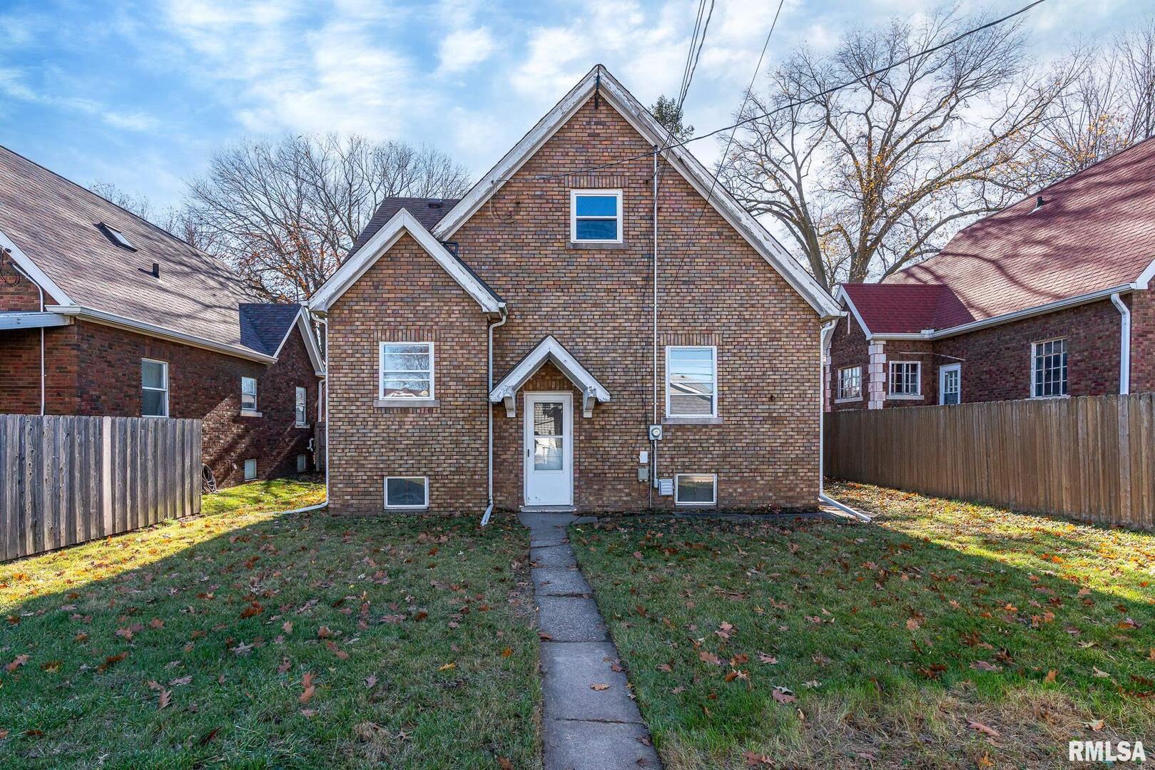 1108 W 16TH Street