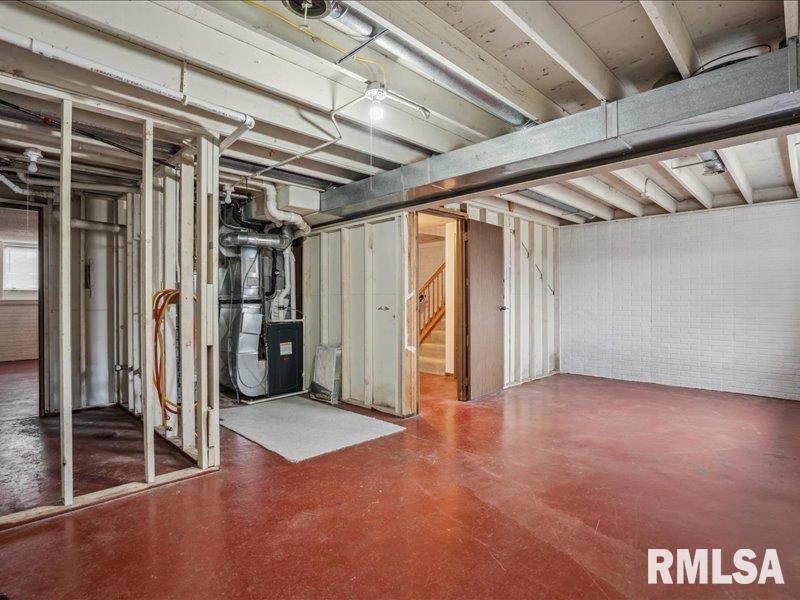 1316 W 53RD Street
