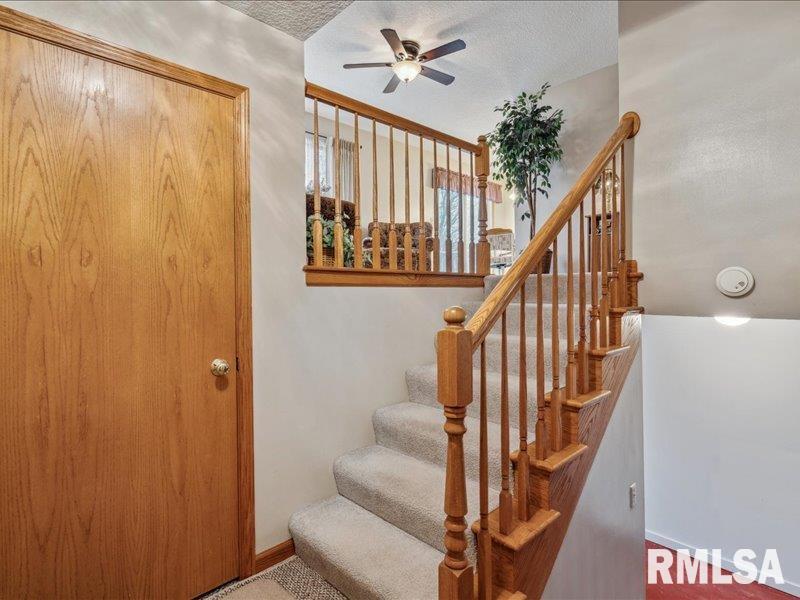 1316 W 53RD Street